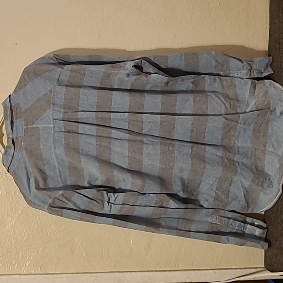 Quicksilver shirt - Picture 3 of 3